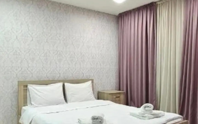Butik-otel'  Eight