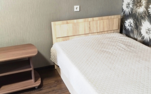 Ulitsa Shmidta, 10 Apartments