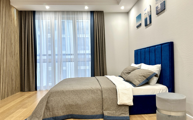 Lyuks Dyu Soley v Rezidentsii Graf Tolstoy Apartments