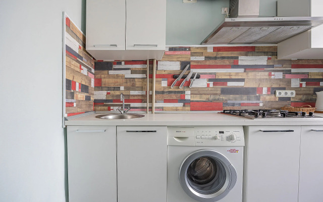 Апартаменты двухкомнатные в самом центре на Большой Покровской 73, Сова-Дом