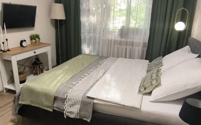 U Rybnoy Derevni Na Karbysheva Flat