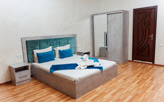 Art Inn Hotel