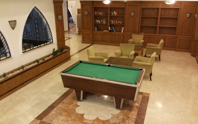 Отель Oscar Resort