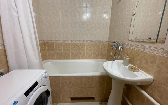 Uyutnaya vozle metro Troparevo Apartment