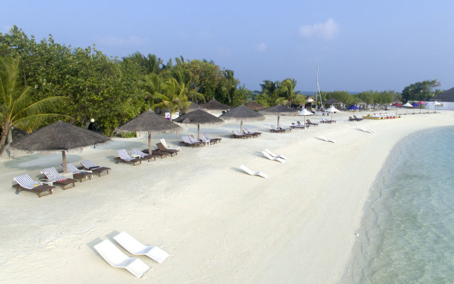 Cinnamon Dhonveli Maldives Hotel