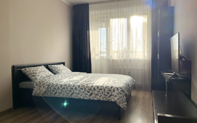 Prostornaya Kvartira V Tsentre Goroda Flat