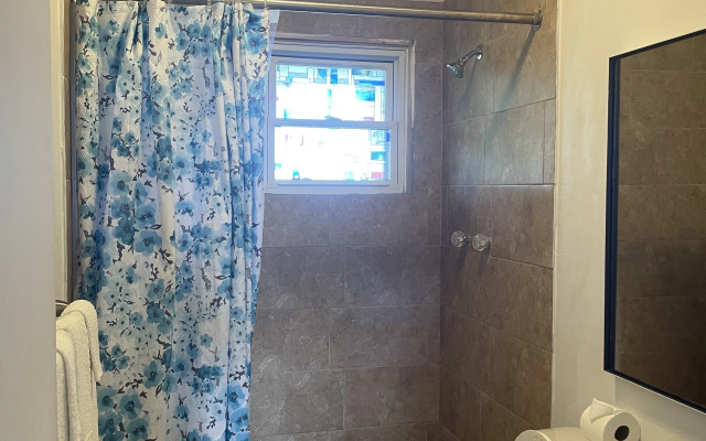 Отель Boundless Bliss Hotel