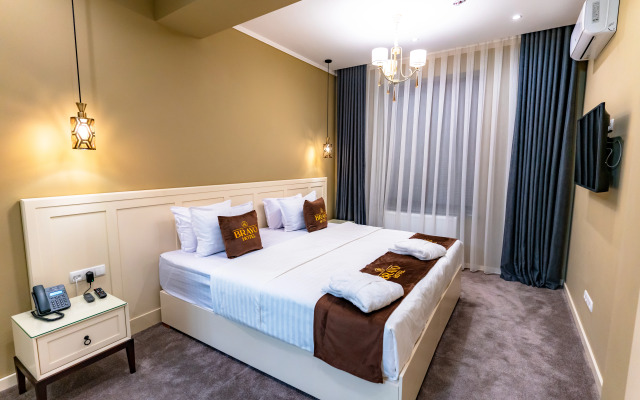 Bravo Hotel