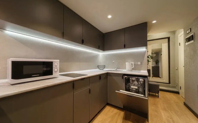Studiya Nizhnyaya Pervomayskaya 64 Flat