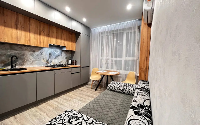V Prekrasnom Novom Zhk Levoberezhye Flat