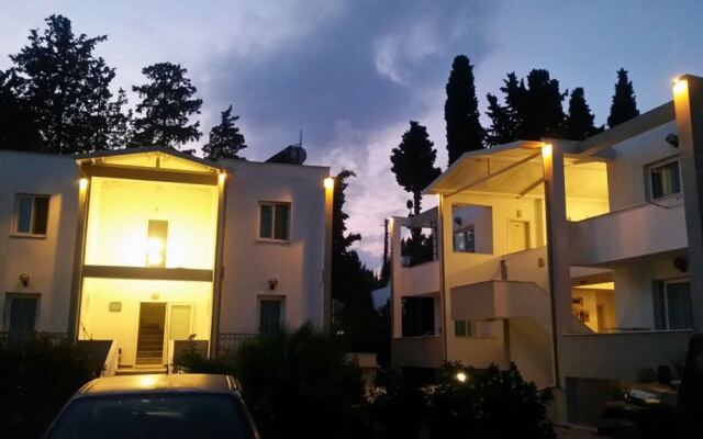 Çamlıköşk Apart Hotel