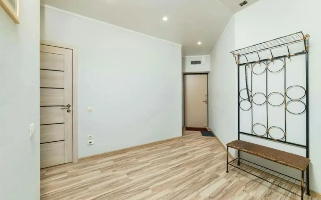 V Tsentre Goroda Flat