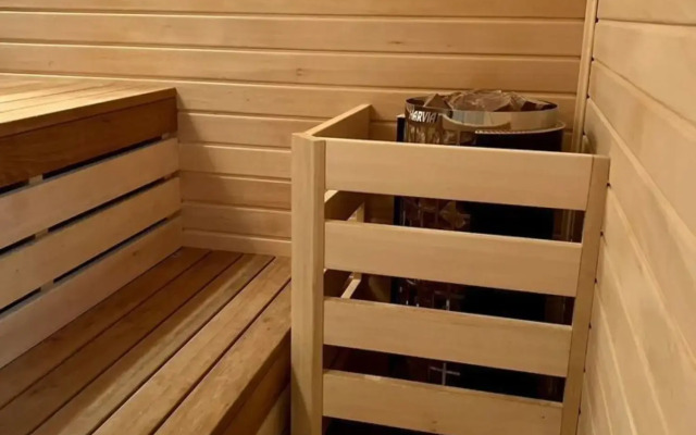 Na Ulitse Dubravskoy 3 Private house