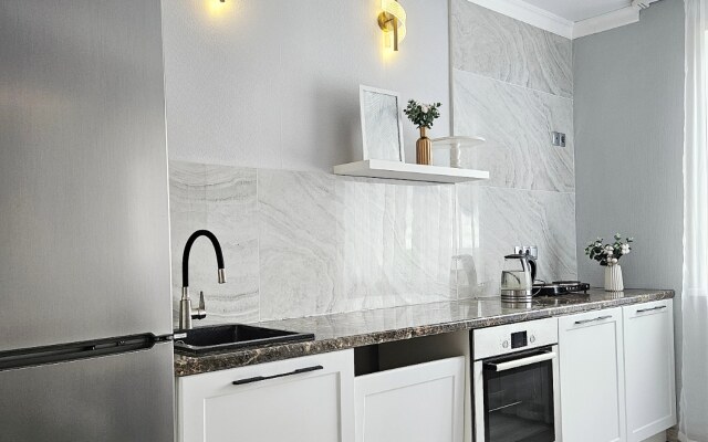 Квартира Трехкомнатная у Парка с Озером