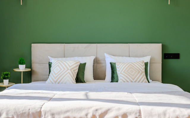 Квартира Дизайнерская Трехкомнатная Квартира