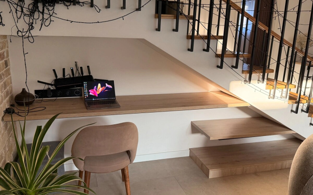 Вилла HiTech Oasis Loft with Outdoor Jacuzzi