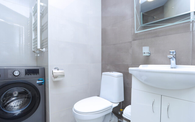 2Bd1Bath Pushkin ave 58 2ndfloor next to church.
