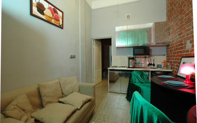 Come&Sleep Hostel