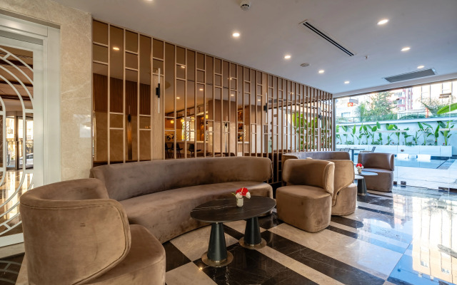Awen Hotel Lara