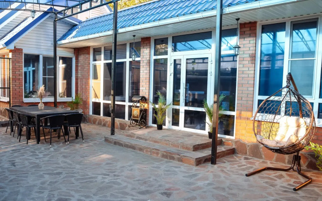 Dom S Saunoy Na Krasnoy Armii 136 Apartments