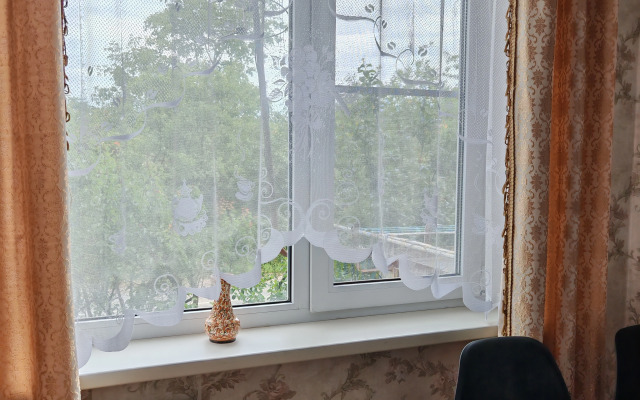 Uyutnaya Svetlaya Kvartira V Serdtse Mostovskogo Flat