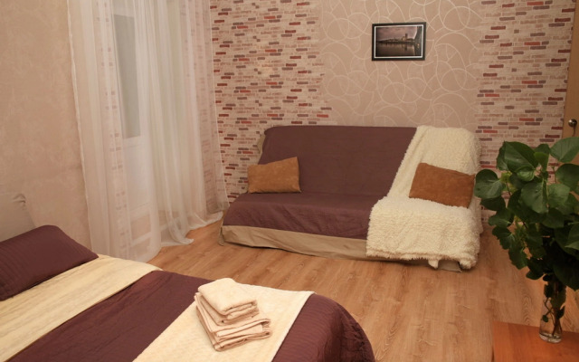 Prostornaya dlya Bolshoy Kompanii na Kirova  25 Flat