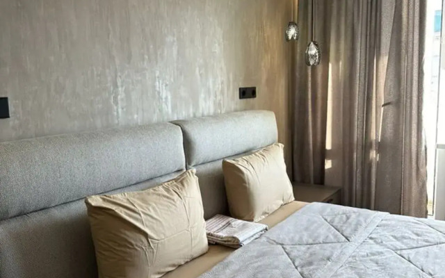 Na Amurskoy 6 Apartments