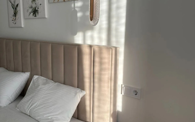 Апартаменты с кроватью 180 см, ванной и панорамными окнами, 16 этаж