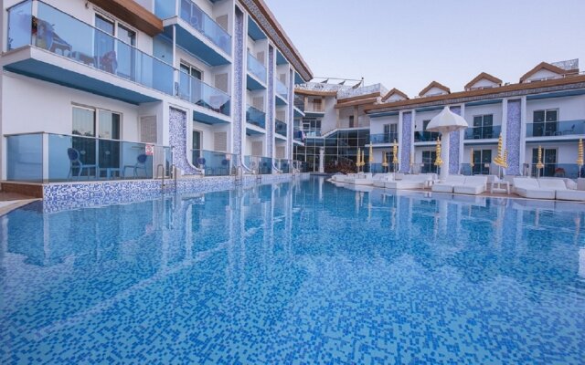 Ocean Blue High Class Hotel