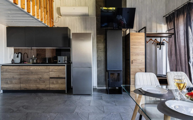 Частный  Дом с баней в поселке бизнес-класса