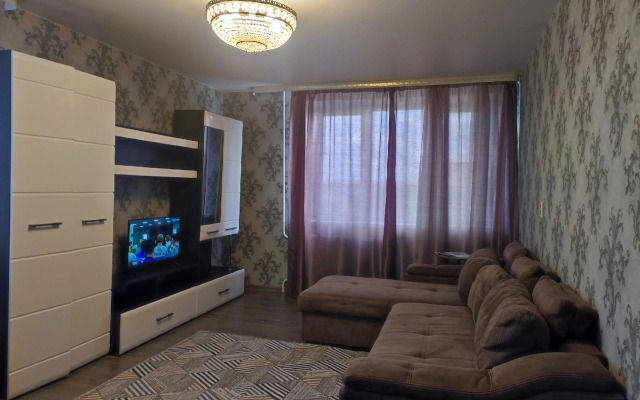 Dvukhkomnatnaya V Tsentre Goroda Flat