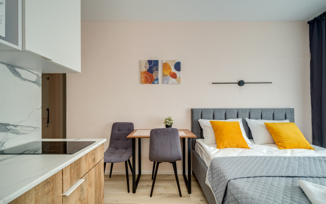 Апартаменты №2 Комфортно и Точка на Азовской 13