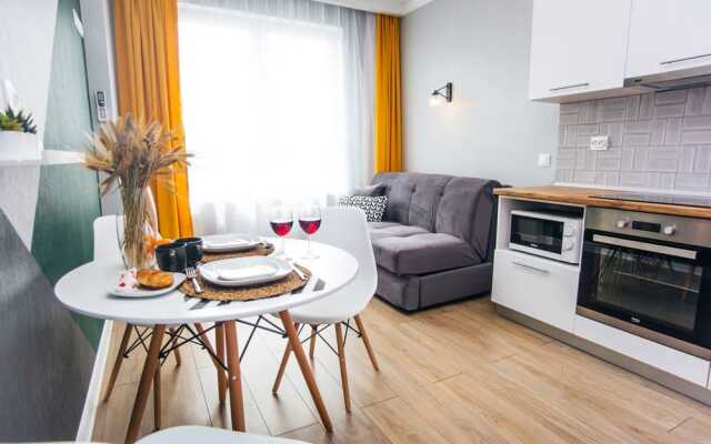 Uzor ApartKvartira na Engel'sa s shikarnym vidom na zakat  Apartments