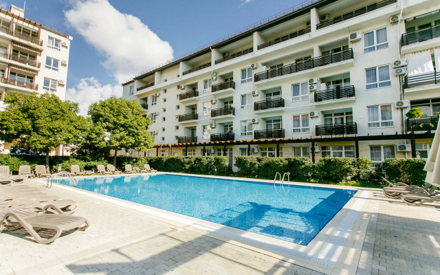 Na Parusnoy 19 (Imeretinskiy) Flat