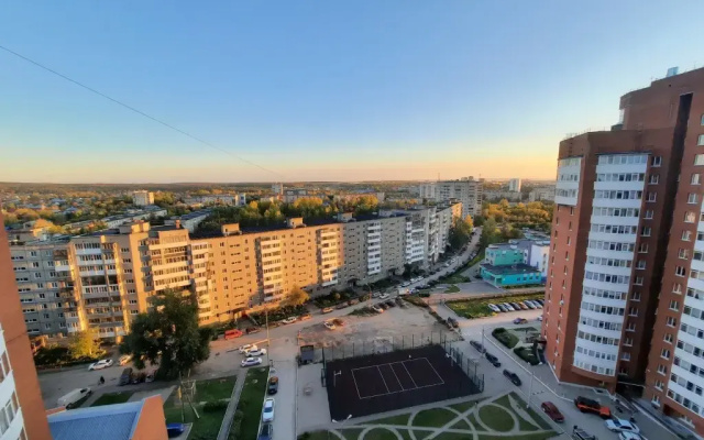 Apartamenty s Vidom na Gorod na Holmogorskaa 4B