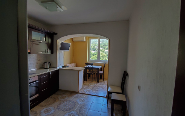 Dvuhkomnatnyie S Vidom Na More Apartments