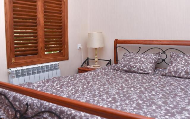 Sofiya Gruziya Kutaisi Ul, Zugdidskaya 17 Guest House