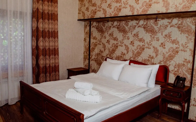Royal Historical Boutique