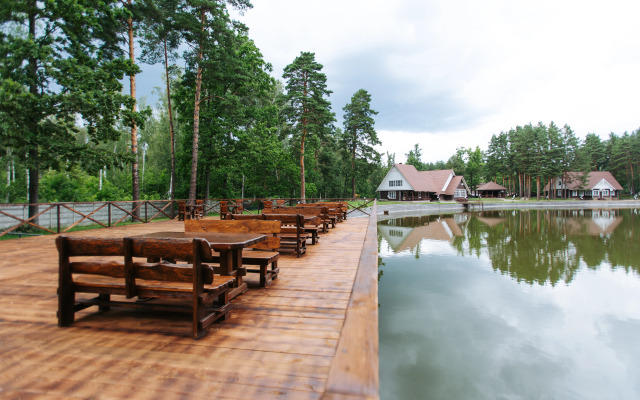 Отель Закрытый загородный клуб Дворянская усадьба