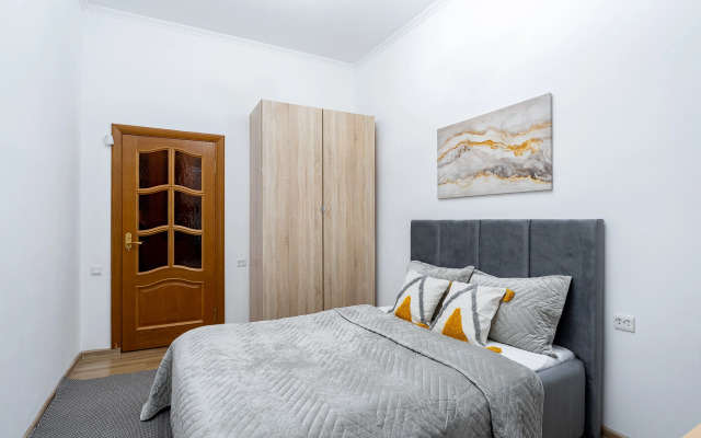 Апартаменты 3 спальни 2 санузла Грибоедов 10 гостей