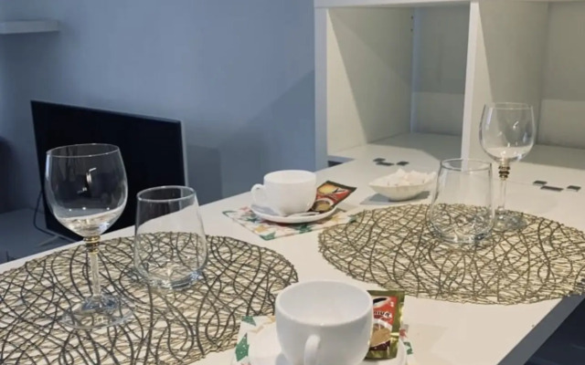 Studiya v dome komfort klassa Flat