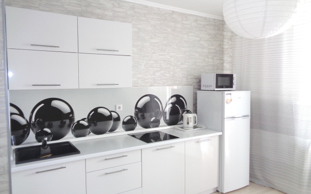 Апартаменты  Авиаторов 42