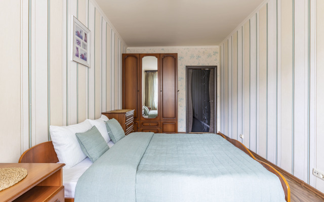 Апартаменты на Моисеенко 3 DereMRents ДереМРентс