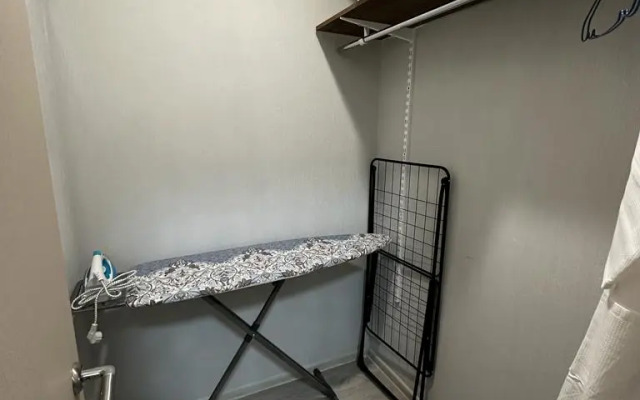 Uyutnaya 1K okolo Metro Lesoparkovaya 126 Flat