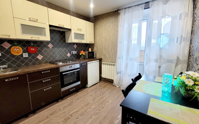 Na Lomonosova U Pruda Flat