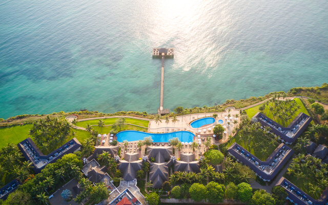 Sea Cliff Resort & Spa Resort Hotel