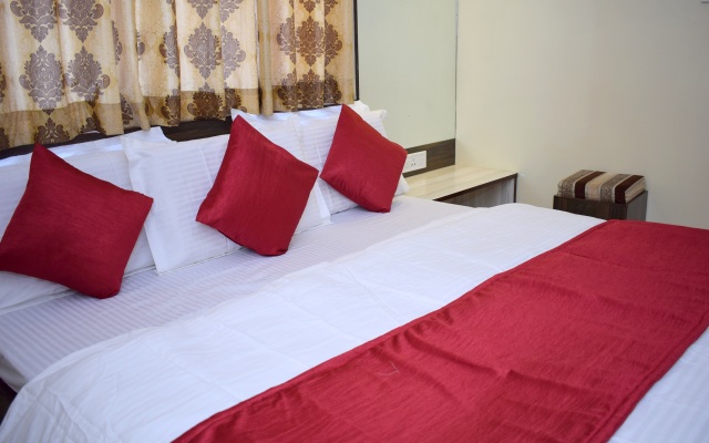 Shivansh Inn by Sky Stays Hotel