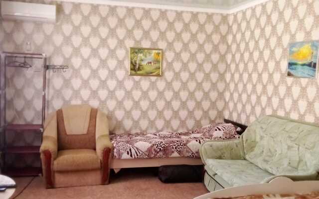 Гостевой Lом Домик в Бугазе