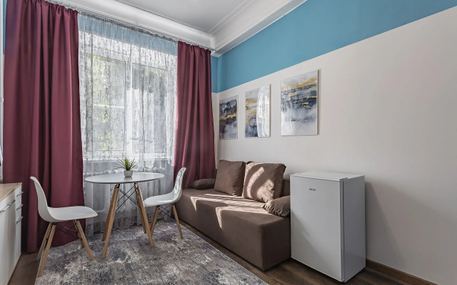 Loft 4 okolo Tts Etazhi Apartments