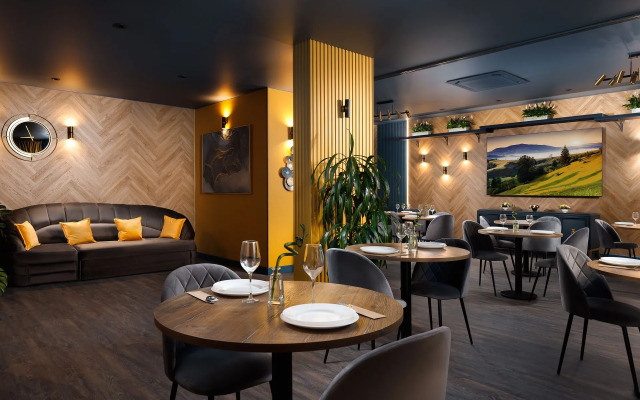 Klever Hotel